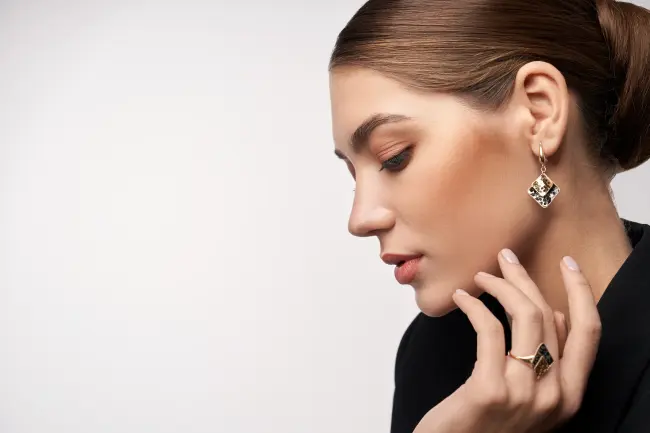 Najnowsze Trendy w Biżuterii na 2024 Rok